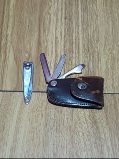 VINTAGE BASSETT USA NAIL CLIPPER MANICURE SET