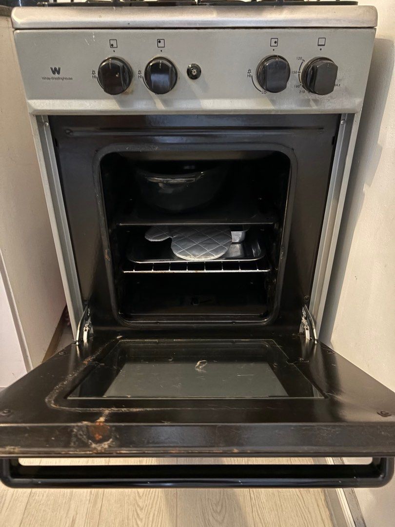 White Westing 3 Gas Burner with Oven (Category: Other Kitchen Appliances) located in Las Pinas. Submitted by bubblesmarble (Listing ID 1365978017, Image 3). Description: RFS upgrade.