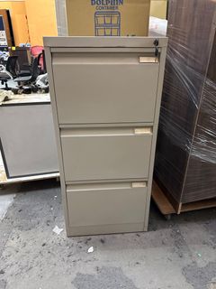 (Category: ) located in . Submitted by edward_lcf_furniture_store (Listing ID 1331143278, Image 1). Description: .