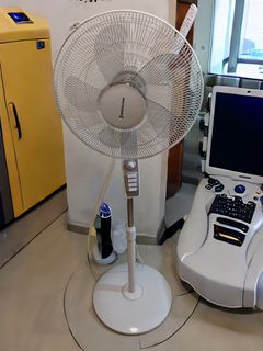 （分類：）位於 。 由 coolbanana2024 提交（商品編號 1366138449，圖片 1）。簡介： 。