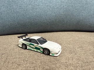（分類：）位於 。 由 o_o.62 提交（商品編號 1366132831，圖片 1）。簡介： 。