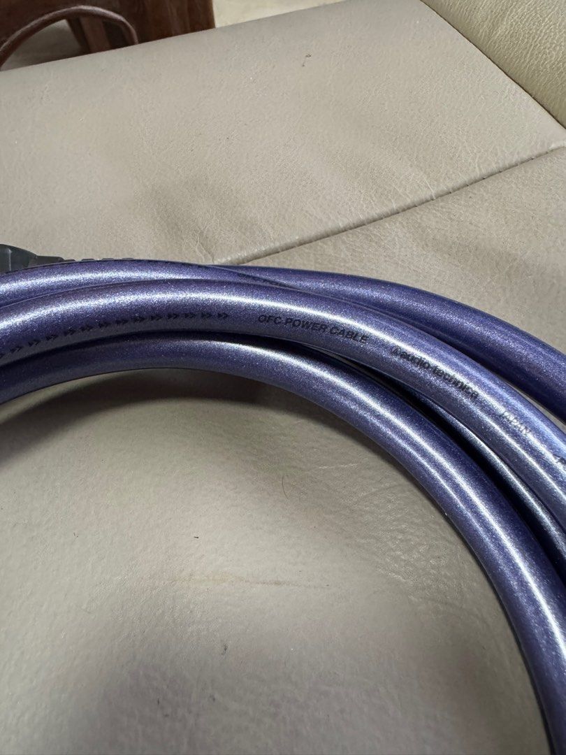 Audio Technica Power Cord (Category: Other Audio Equipment) located in Singapore. Submitted by franlu (Listing ID 1366099901, Image 2). Description: length 2meters..