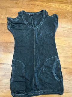 (Category: ) located in . Submitted by sg_declutter_j (Listing ID 1366127353, Image 1). Description: .