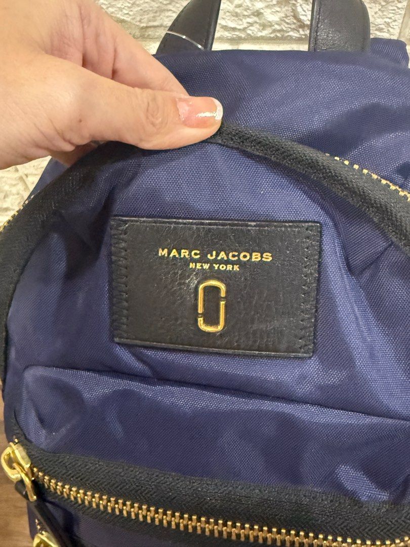 authentic marc jacobs backpack (Category: Luxury Bags & Wallets) located in Makati City. Submitted by cars_online (Listing ID 1366053871, Image 3). Description: authentic marc jacobs backpack like new condition.
