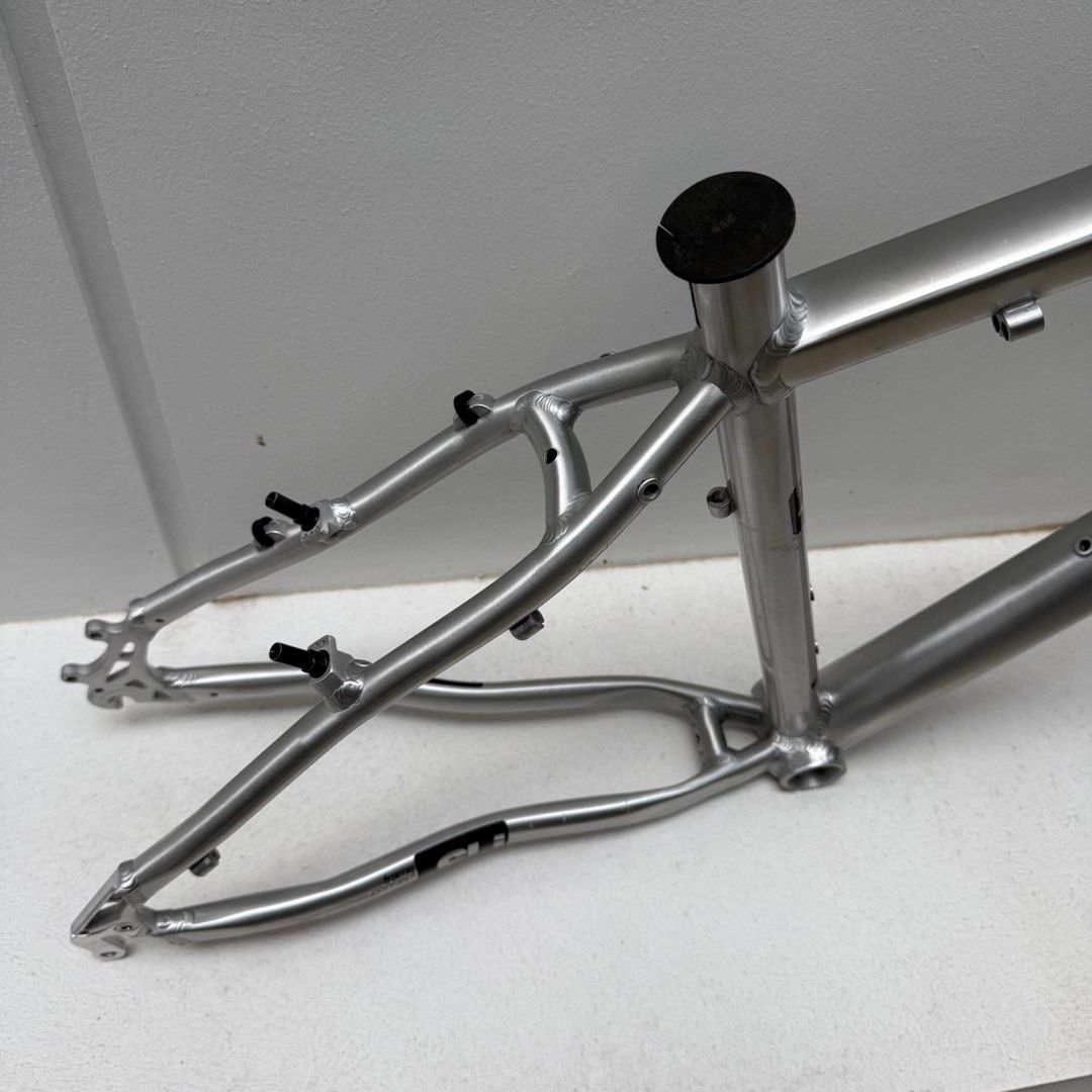 BMC Virus 01 Frame (Category: Bicycles) located in Singapore. Submitted by bikesnsuch (Listing ID 1366034100, Image 3). Description: Has v brake and disc mounts Frame states 17 as size Abandoned project Clearing frame to make space Frame has imperfections from long term storage.