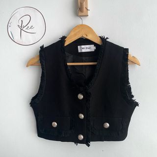 (Category: ) located in . Submitted by lovereeph (Listing ID 1366120231, Image 1). Description: .