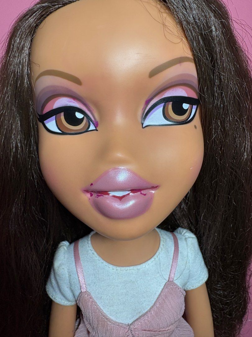 bratz doll 24" tall bratz (Category: Kids Toys) located in Echague. Submitted by tentenheartph (Listing ID 1366167678, Image 2). Description: Preloved from US WYSIWYG need spa no bite marks see photo details with clothes and shoes rubbings on her shoes no crack please manage your expectations buy at your own risk .