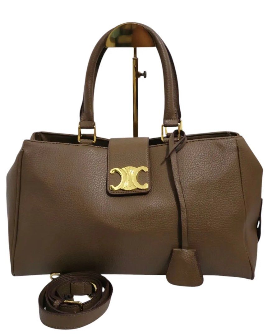 Celine Shoulder Bag (Category: Luxury Bags & Wallets) located in Binan City. Submitted by mcsolis (Listing ID 1366044434, Image 1). Description: Medium-Large Coded Shoulder/Sling bag expandable With dust bag, clochet, and long strap From 🇯🇵 ukay/surplus What you see is what you get NGA bags (not guaranteed auth) ⭕️DISCLAIMER Everything Segunda is not affiliated nor associated with any of the brands featured. All trademarks and copyrights reserv