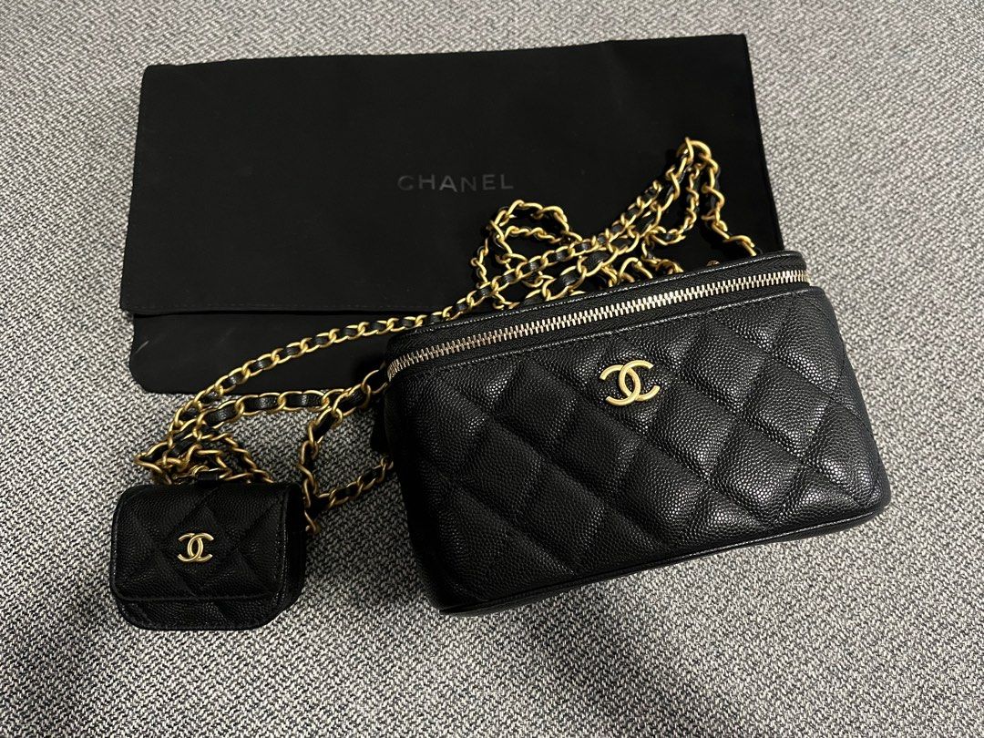 Chanel Vanity 23a with Earpods (Category: Bags & Wallets) located in Singapore. Submitted by lovewarehouseeeee (Listing ID 1366158972, Image 1). Description: Once used less than 5 times. Almost like brand new No trade Caviar skin Full set with receipt .