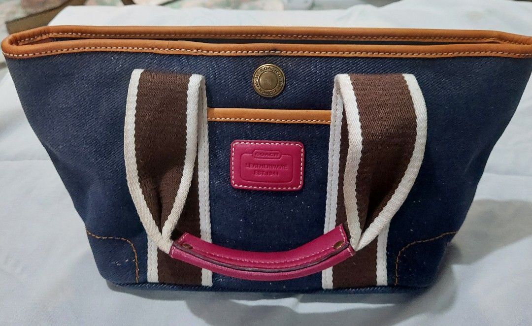 Coach Denim Mini Tote Bag (Category: Luxury Bags & Wallets) located in Makati City. Submitted by madds1204 (Listing ID 1366145762, Image 1). Description: For Sale Coach Denim Mini Tote Bag From US di nagamit po See photos.