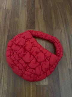 (Category: ) located in . Submitted by whatever.meow (Listing ID 1366107982, Image 1). Description: .