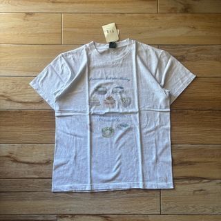 Fave Vintage-Inspired Pastry Designed Graphic Shirt
