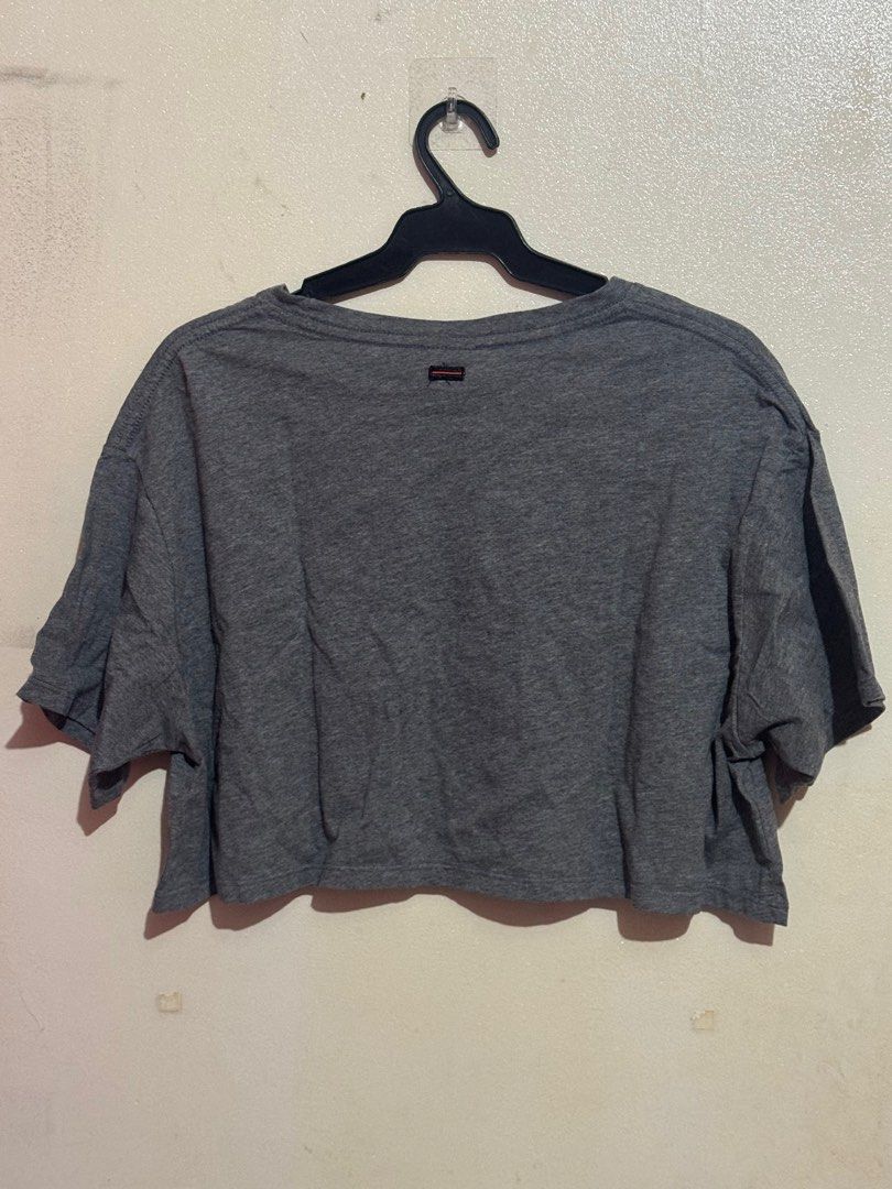 Fubu Queens Gray Oversized Cropped Top - XL (Category: Shirts) located in Manila. Submitted by ideclutteranything (Listing ID 1366100148, Image 2). Description: Used once In very good condition XL size Fits large frames to plus size.