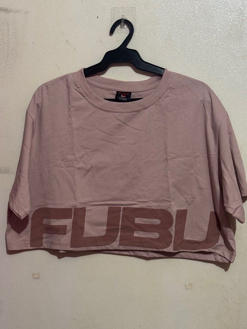Fubu Queens Pink Oversized Cropped Top -XL (Category: Shirts) located in Manila. Submitted by ideclutteranything (Listing ID 1366100819, Image 1). Description: Bnew - washed only Oversized ; XL - fits large-plus size ₱250 .