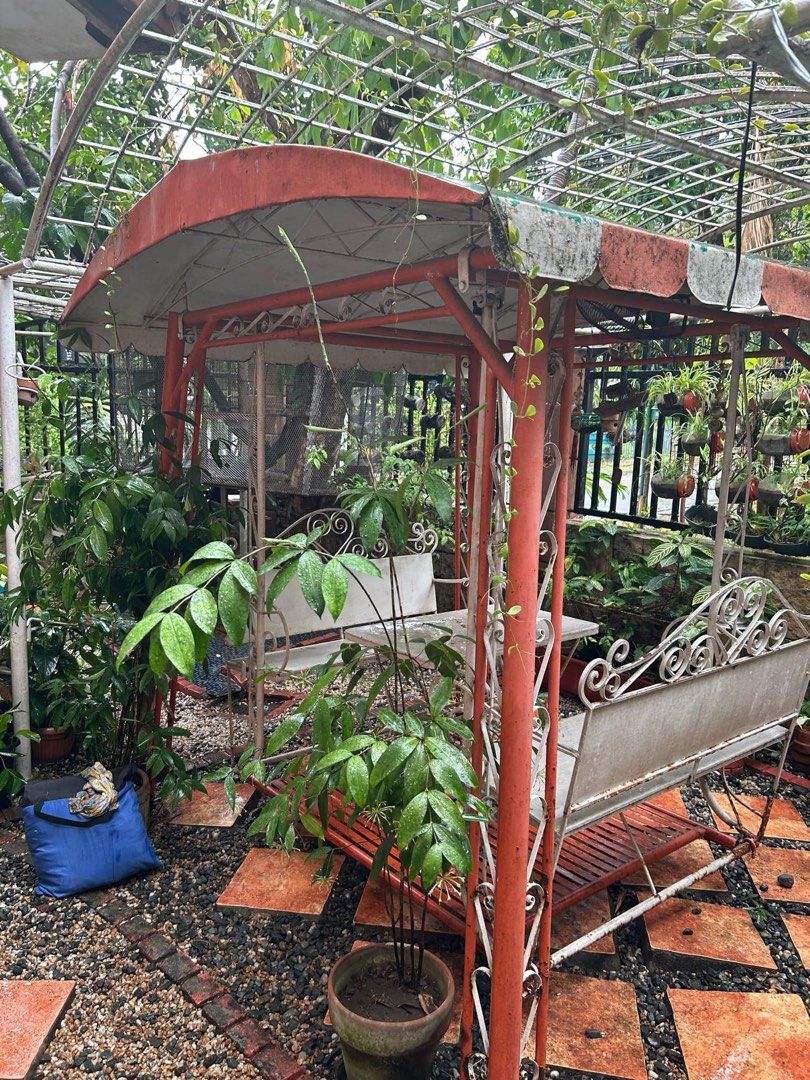 Garden swing (Category: Outdoor Furniture) located in Valenzuela. Submitted by vjl21 (Listing ID 1366081341, Image 3). Description: Heavy duty garden swing some rust build up but still restorable. What you see is what you get. Buyers should handle shipping fee / logistics. Location is in mapulang lupa valenzuela city. .
