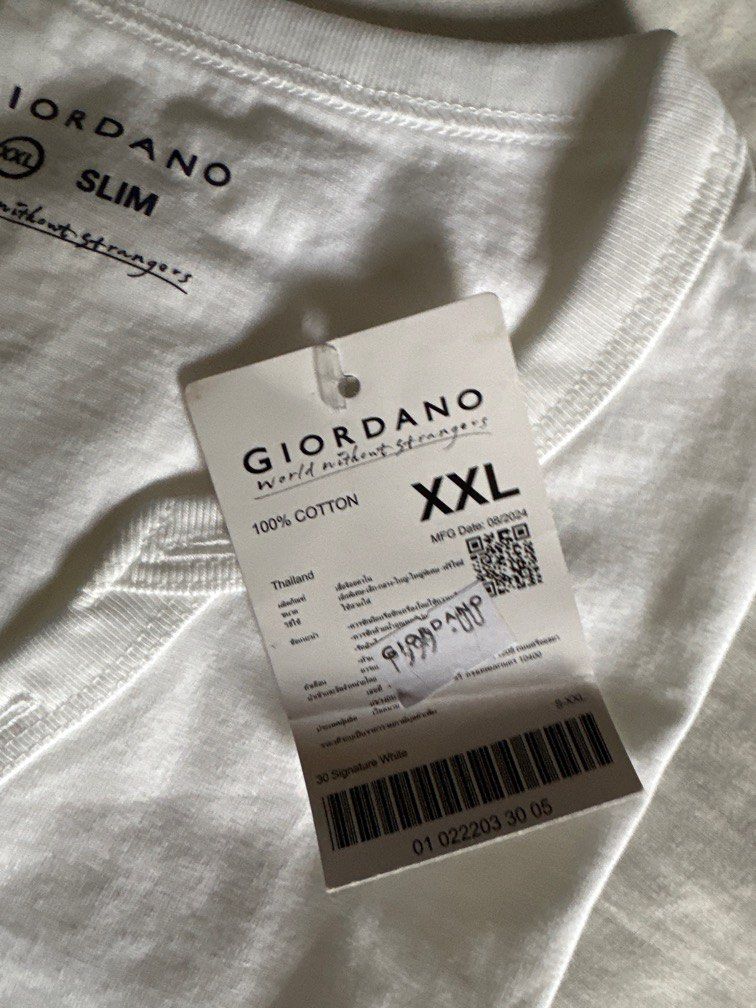 Giordano XXL Slim White (Category: Tshirts & Polo Shirts ) located in Pasig City. Submitted by leesgarage (Listing ID 1366028505, Image 2). Description: Rfs: Wrong Size.