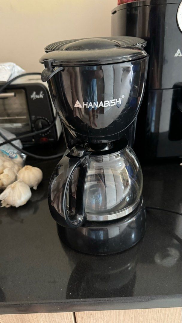 Hanabishi coffee maker (Category: Coffee Machines & Makers) located in Quezon City. Submitted by seeeeeed (Listing ID 1366101176, Image 1). Description: no issues, with coffee stain lang sa filter..