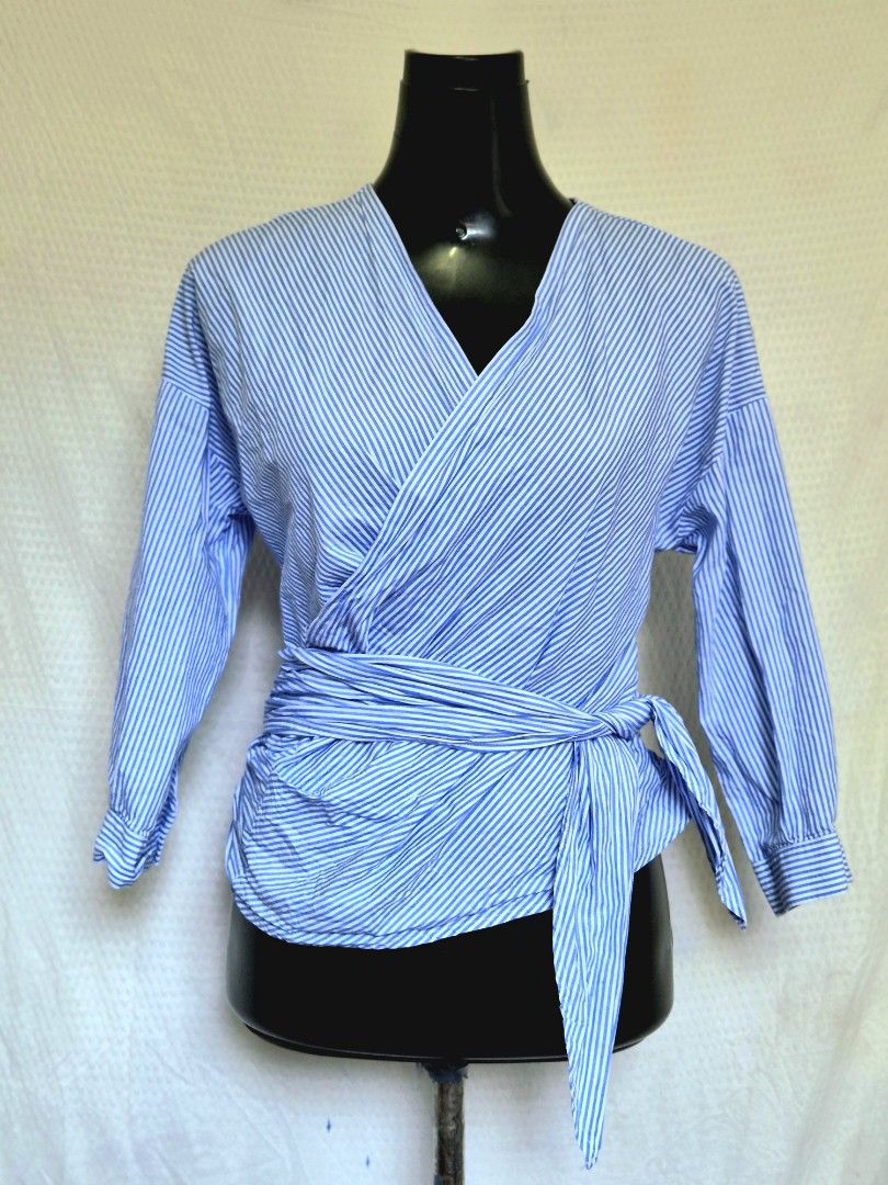 H&M Stripe Overlap Top - 36 / S-M (Category: Blouses) located in Talisay. Submitted by sixfiftyfour (Listing ID 1366044939, Image 1). Description: .