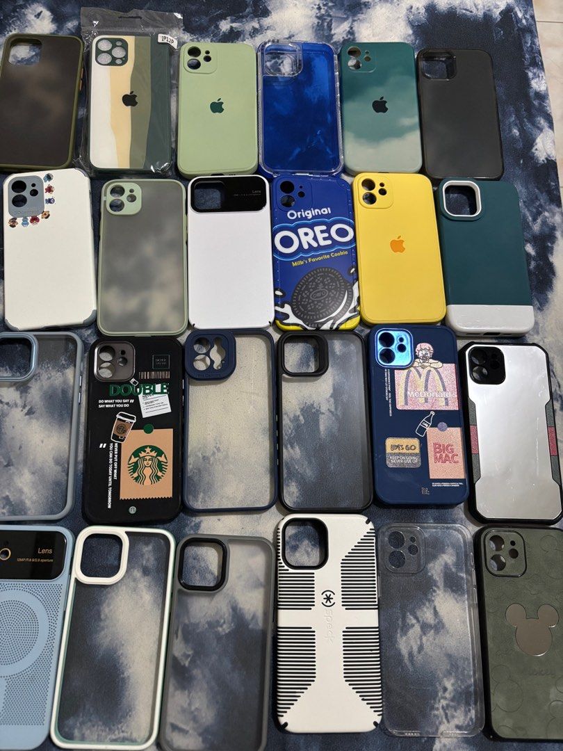 Iphone 12 case (Category: Cases & Sleeves) located in Makati City. Submitted by tinyMe01 (Listing ID 1366025113, Image 1). Description: Take All po. Ung clear po is may styrofoam .