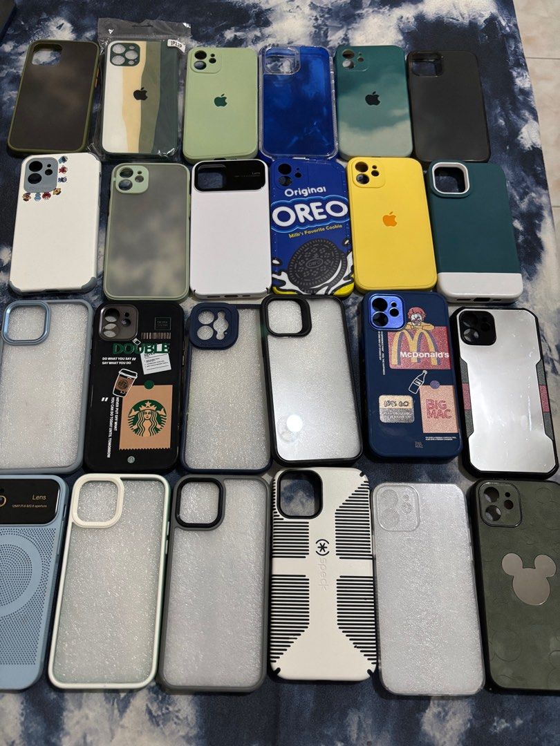Iphone 12 case (Category: Cases & Sleeves) located in Makati City. Submitted by tinyMe01 (Listing ID 1366025113, Image 2). Description: Take All po. Ung clear po is may styrofoam .