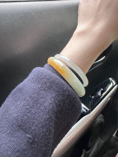 (Category: ) located in . Submitted by veeevii (Listing ID 1361825677, Image 1). Description: .