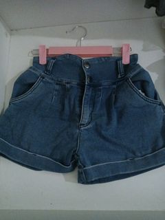 (Category: ) located in . Submitted by z_preloved_ (Listing ID 1366062747, Image 1). Description: .