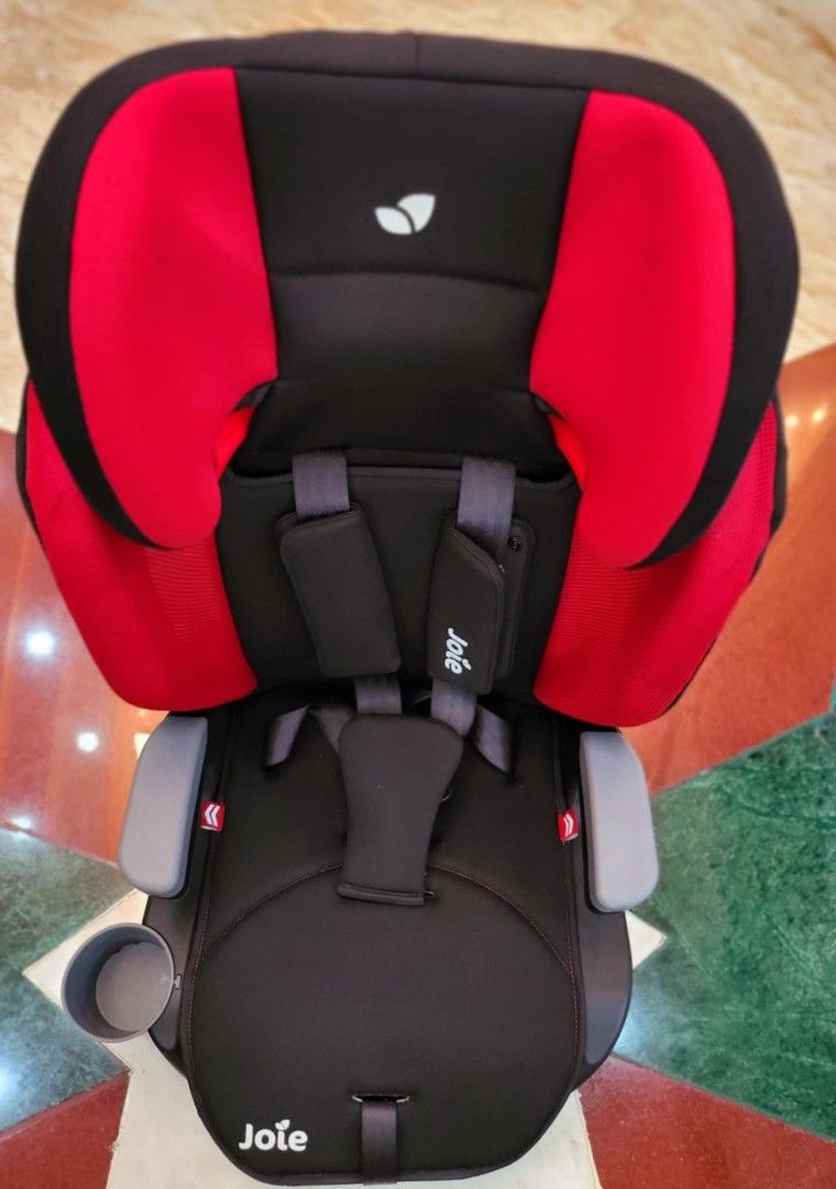Joie car seat (Category: Car Seats) located in Las Pinas. Submitted by suzidee (Listing ID 1366016759, Image 1). Description: Joie Elevate car seat Slightly used In very good condition. Designed for children weighing 9-36kg. Key features include: Group 1/2/3 Seat: Functions as both a harnessed car seat (9-18kg) and a high-back booster (15-36kg). Safety Features: Equipped with side impact protection and full impact protection lining in the headres
