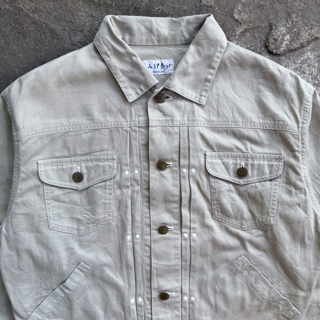 Just Bigi Japan Western Trucker Jacket (Category: Coats, Jackets and Outerwear) located in Paranaque City. Submitted by binebentakokunganotripko (Listing ID 1366162540, Image 3). Description: fits S-M Width: 22.5 Length: 22 boxy fit. cool piece! ganda neto in person i swear! In pristine condition considering its age, fav!.