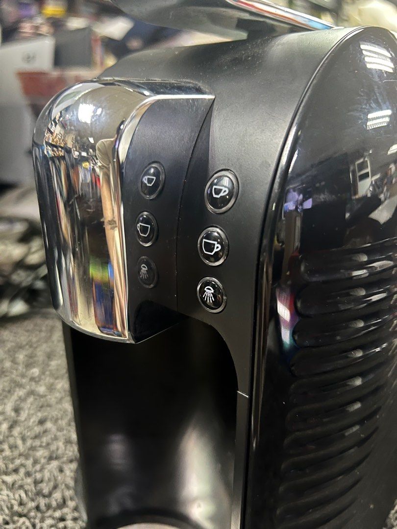 K-fee Expressi Multi-Beverage Capsule Machine (Category: Coffee Machines & Makers) located in Pasay City. Submitted by meostore (Listing ID 1366028592, Image 3). Description: Limited Edition Working Australian Brand.