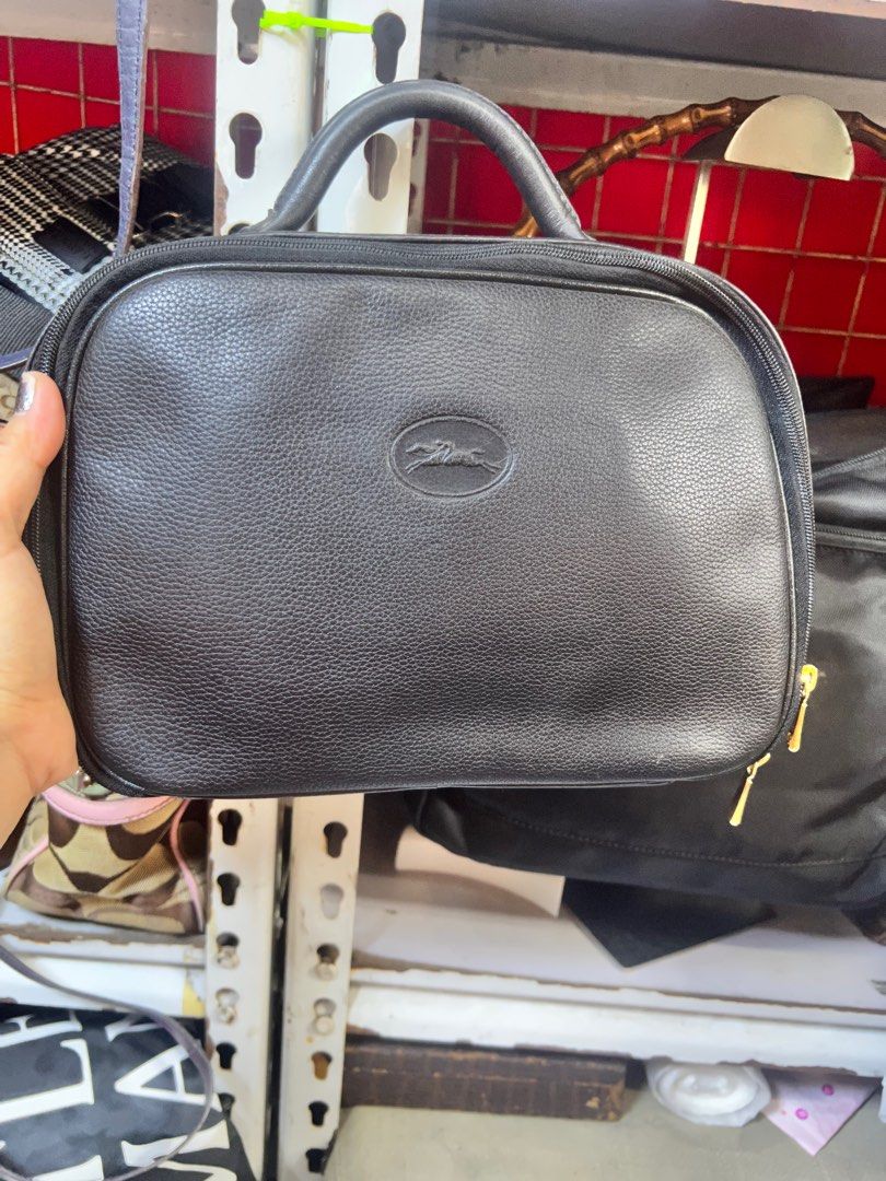 longchamp vanity pure leather bag (Category: Luxury Bags & Wallets) located in Quezon City. Submitted by bags4ever (Listing ID 1366083324, Image 1). Description: longchamp vanity pure leather black bag ✔️actual photo ✔️onhand ✔️ready for shipment ✔️ready for meet up around metro manila only ✔️or pick up @ our shop! happy shopping!🛍️🛍️ .