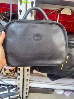 (Category: ) located in . Submitted by bags4ever (Listing ID 1366083324, Image 1). Description: .