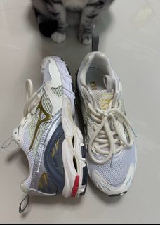 （分類：）位於 。 由 lamp28 提交（商品編號 1366182039，圖片 1）。簡介： 。