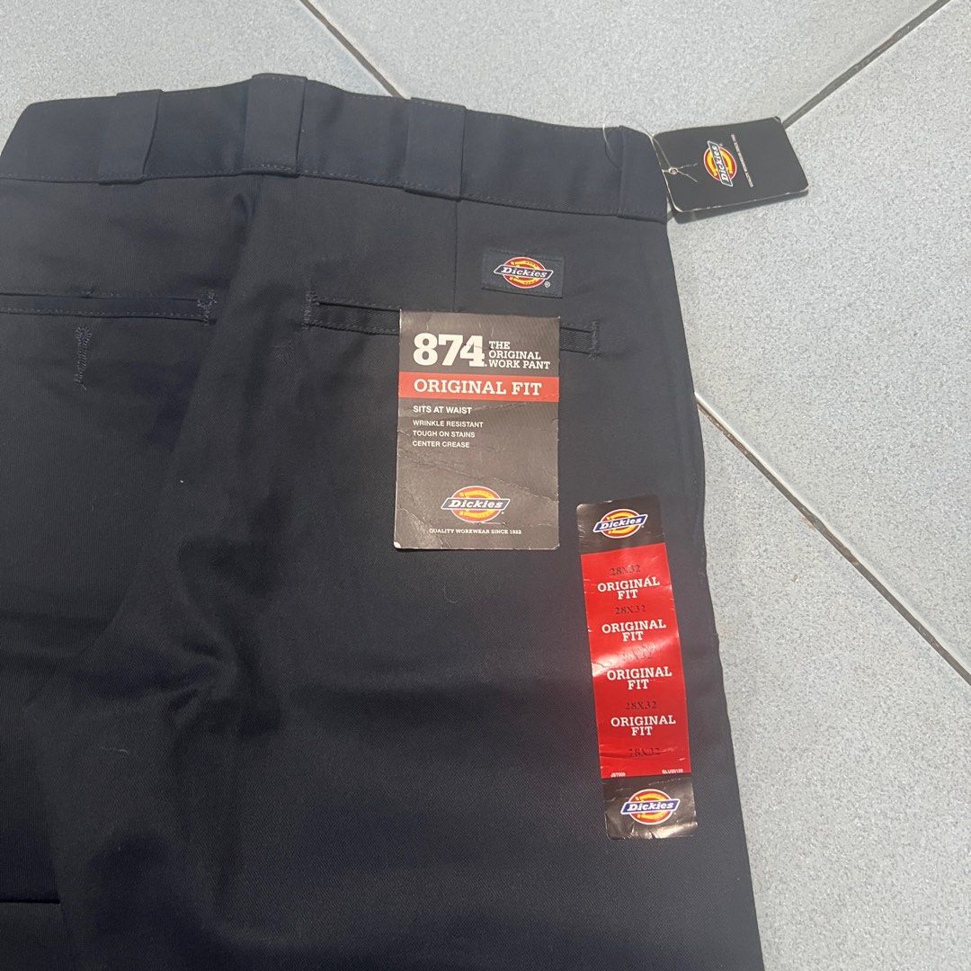 navy blue dickies 874 sz 28 (Category: Trousers) located in Manila. Submitted by steazygallery_ (Listing ID 1366091079, Image 3). Description: .
