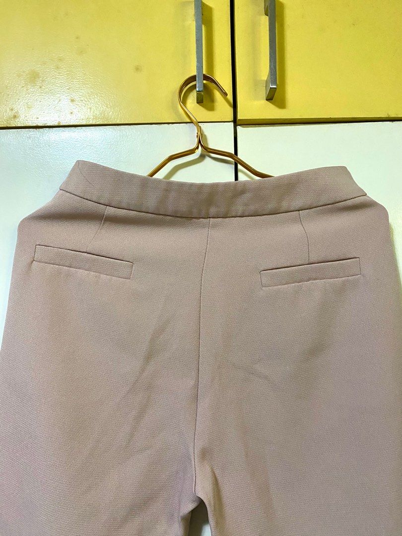 Old Rose Trouser Pants (Category: Trousers) located in Pasig City. Submitted by espnyl07 (Listing ID 1366069366, Image 3). Description: Old Rose Trouser Pants (high waist) Size 25-28 (S to M) .