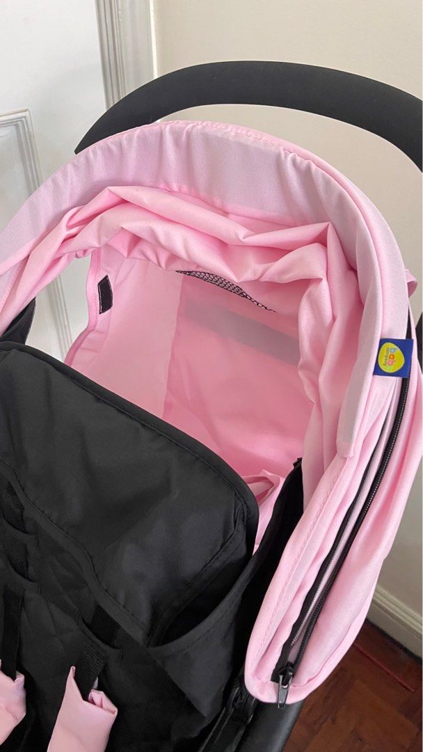 Pink Axel Stroller (Category: Strollers) located in San Juan City. Submitted by kriszy_coo (Listing ID 1366048422, Image 2). Description: Extra. Hindi nagamit. .