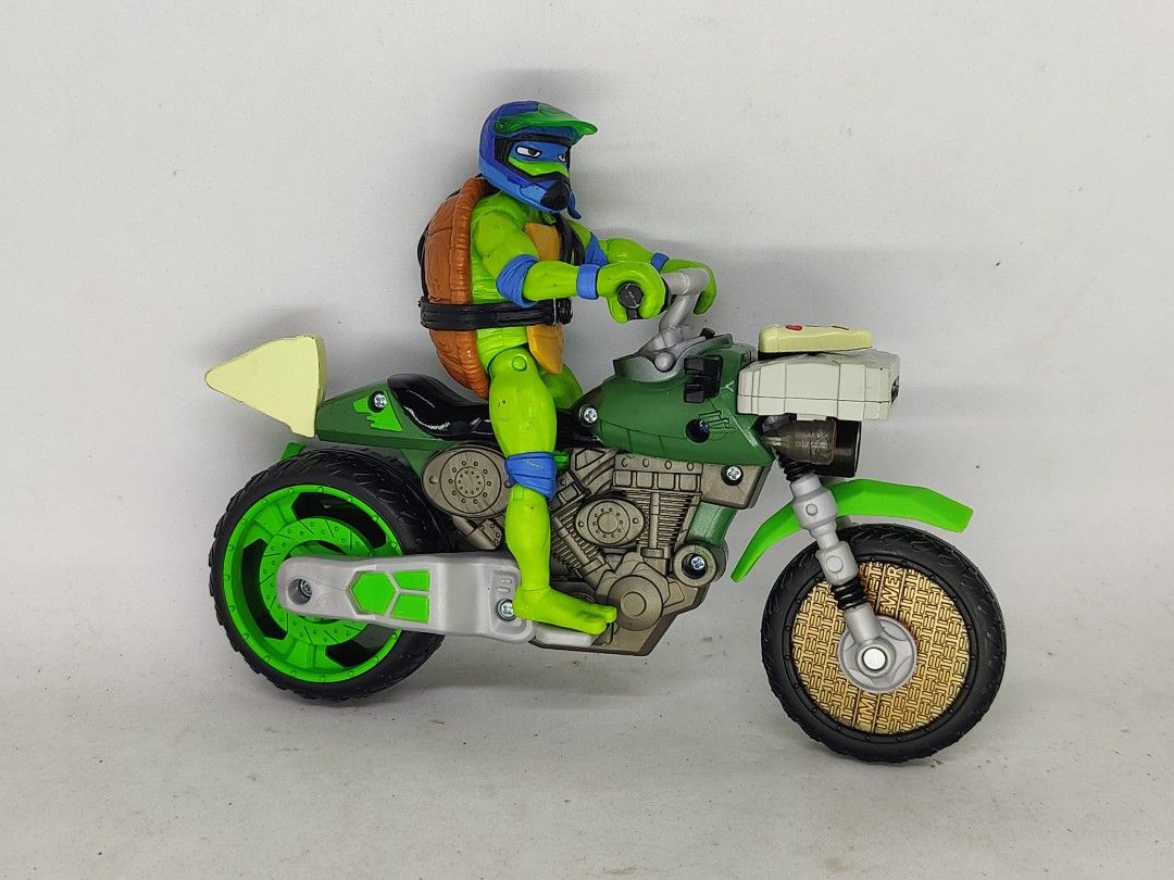 Playmates TMNT - Ninja Kick Cycle with Leonardo (Category: Action & Battle Toys) located in La Trinidad. Submitted by Spawnerist_Collectibles (Listing ID 1366083515, Image 2). Description: ▫️Playmates ▫️TMNT ▫️Ninja Kick Cycle with Leonardo ▫️HAS SOME MISSING ACCESSORIES (not sure what exactly it is) ▫️WHAT YOU SEE IS WHAT YOU WILL GET. ▫️Shipping Nationwide ▫️Payment is through GCash or Bank transfer..