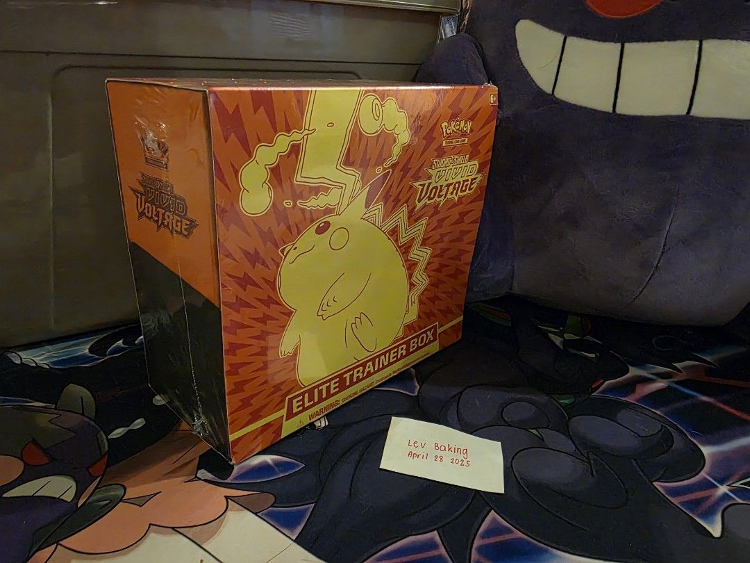 Pokemon Vivid Voltage Elite Trainer Box (Category: Card Boxes & Cases) located in Manila. Submitted by lev_baking (Listing ID 1366155037, Image 2). Description: Pokemon TCG: Vivid Voltage Elite Trainer Box Factory Sealed Authentic English edition Chase rare cards: Rainbow Pikachu VMax Chunky Chu!!! Perfect for collectors and players! Message me for inquiries! 🍀.