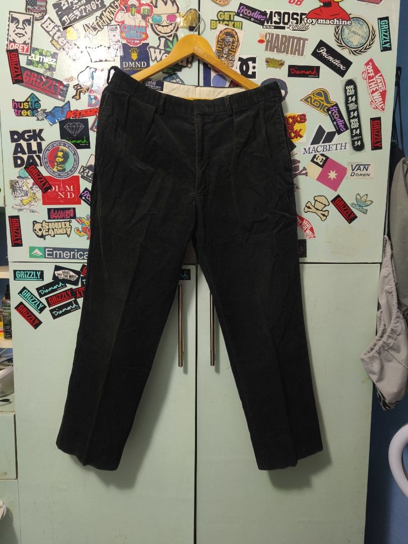 Ralph Lauren Cord (Category: Activewear) located in Banate. Submitted by StGoodies (Listing ID 1366116936, Image 1). Description: Manage Your Expectations Waist 34 lenght 39 hem 8 9.5 condition plus Shipping Fee.