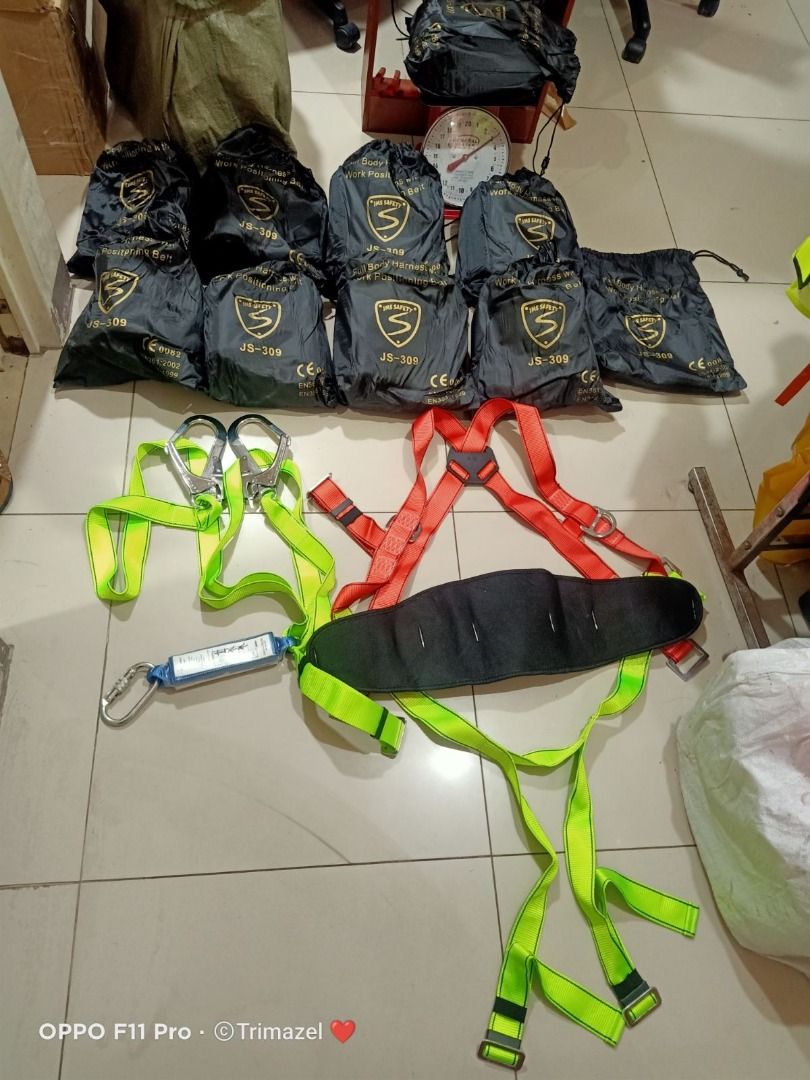 safety harness (Category: Construction Tools & Equipment) located in Taguig. Submitted by trash_binmanufacturer (Listing ID 1366031496, Image 1). Description: ✅ Guaranteed lowest price ✅ Quality products ✅ Big discount for bulk orders ✅ 100% LEGIT TRUSTED SUPPLIER! ✅ With Complete Legal Documents ✅ BIR Registered We Supply All Kinds Of PPE Supplies, Raincoat, Hard Hat, Cooler Box, Plastic Trash Bin, Road Barriers, Kayak Boats, Crystal Kayak, Traf