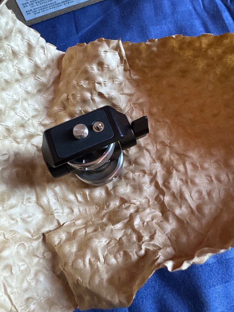 Smallrig Monitor Mount (Category: Tripods & Monopods) located in Dasmarinas. Submitted by akelvin23 (Listing ID 1366154966, Image 2). Description: Monitor mount with cold shoe Smallrig Nagkamali ako ng bili Nego pm lang .
