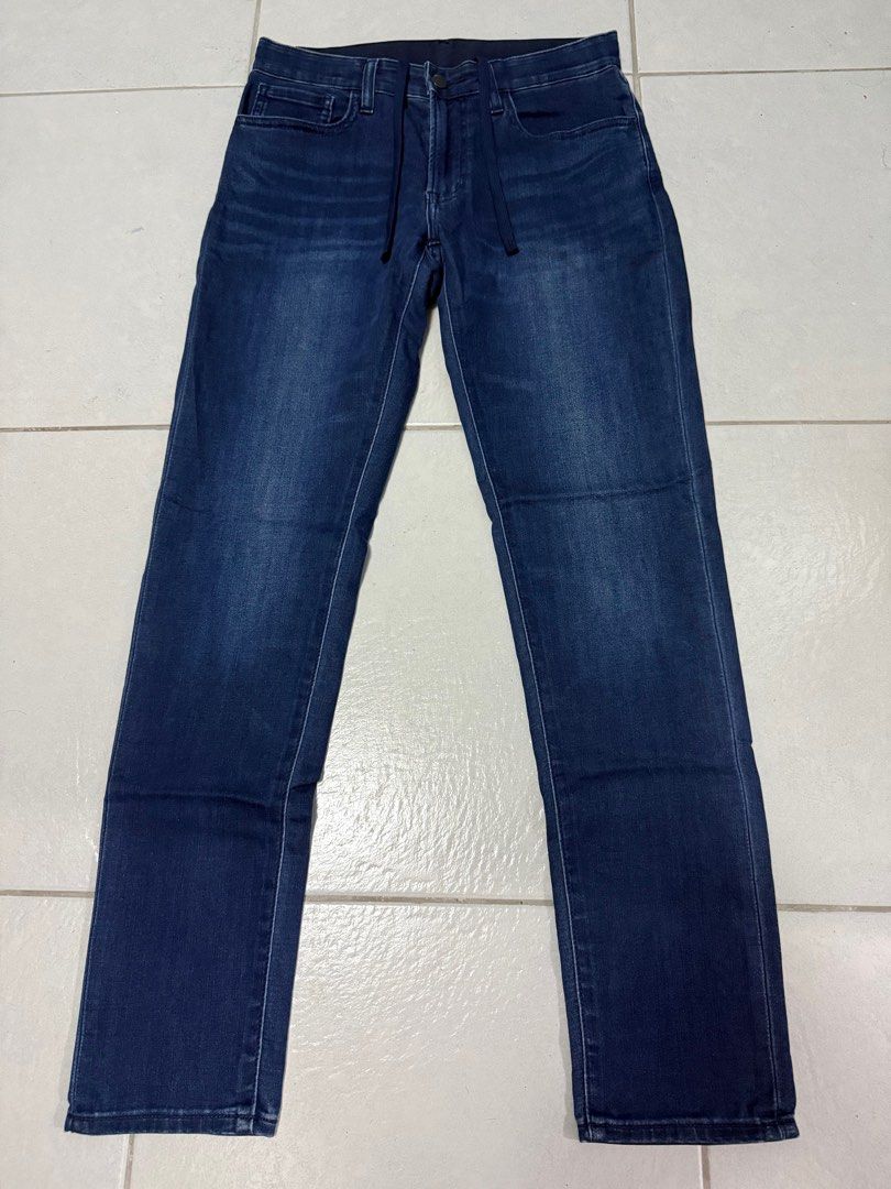 Uniqlo Ultra strecth Jeans (Category: Jeans) located in Pasig City. Submitted by clearup1 (Listing ID 1366156266, Image 1). Description: Uniqlo Ultra strecth Jeans (Dark blue) 3 for 1000 For 2 Uniqlo Ultra strecth Jeans and 1 Pull&bear Denim Jeans.