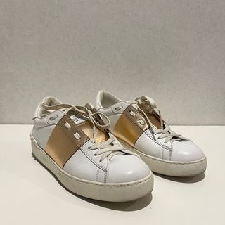 Valentino sneakers Dijual Sepatu Carousell Indonesia