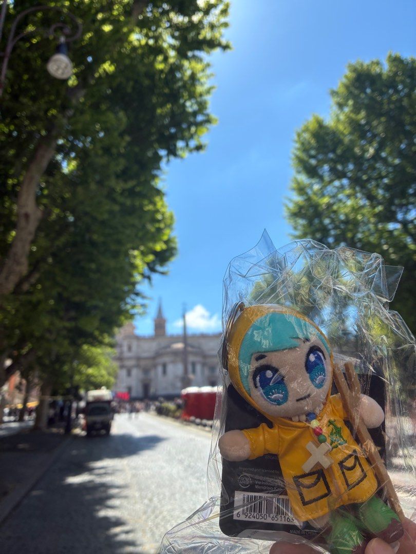 梵蒂岡直購2025年禧年吉祥物-LUCE（毛絨公仔-鎖匙扣） （身高13cm）, 興趣及遊戲, 玩具& 遊戲類- Carousell