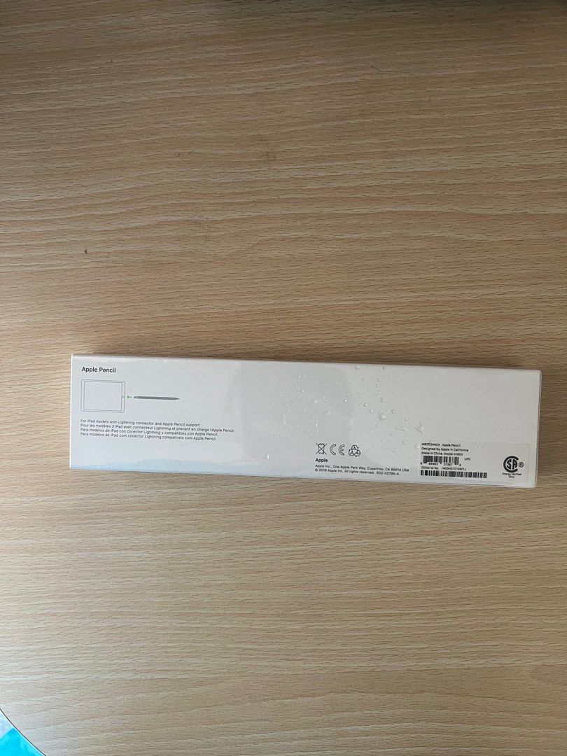 Apple Pencil (1st Generation) (Category: Other Mobile & Gadget Accessories) located in Quezon City. Submitted by ayramaem (Listing ID 1366215708, Image 3). Description: Bought the wrong apple pencil ;(( From the US, still sealed!!.