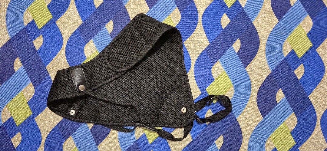 Archery foam chest guard (Category: Other Sports Equipment and Supplies) located in San Juan City. Submitted by yacorn (Listing ID 1366270861, Image 2). Description: For Sale: Archery foam chest guard RH Php 150 - Used RFS: Selling for a friend who upgraded Available for meetups near San Juan City or Taft/DLSU Areas Available for delivery via Lalamove and Grab, buyer shoulders cost.