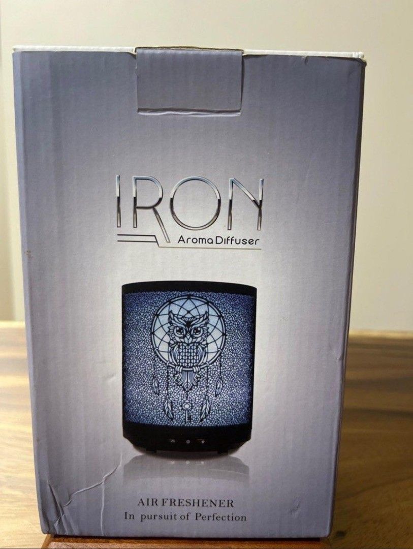 Aroma Diffuser (Category: Fragrance & Deodorants) located in Singapore. Submitted by choomengyeow (Listing ID 1366343241, Image 1). Description: BNIB with LED light & owl design. c/w a bottle of essential oil inside..
