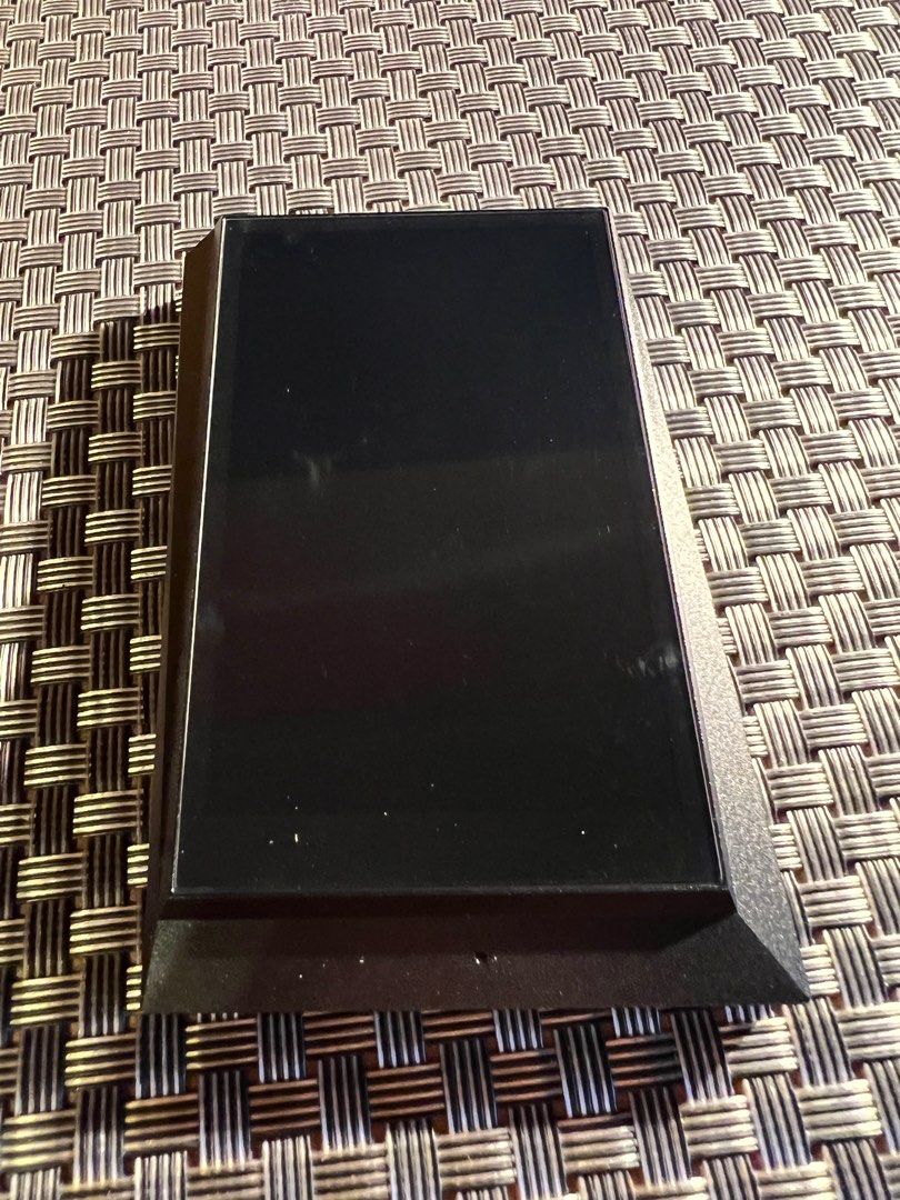 Astell&Kern AK300 (Category: Portable Music Players) located in Singapore. Submitted by layla_bell (Listing ID 1366271357, Image 1). Description: Works perfectly, tested. Has a dent on the top left corner(behind). Some scratches and paint peeling on top right hand corner(front). .