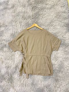 (Kategori: ) berada di . Dikirim oleh summerwear.id (ID iklan 1366205445, Gambar 1). Deskripsi: .