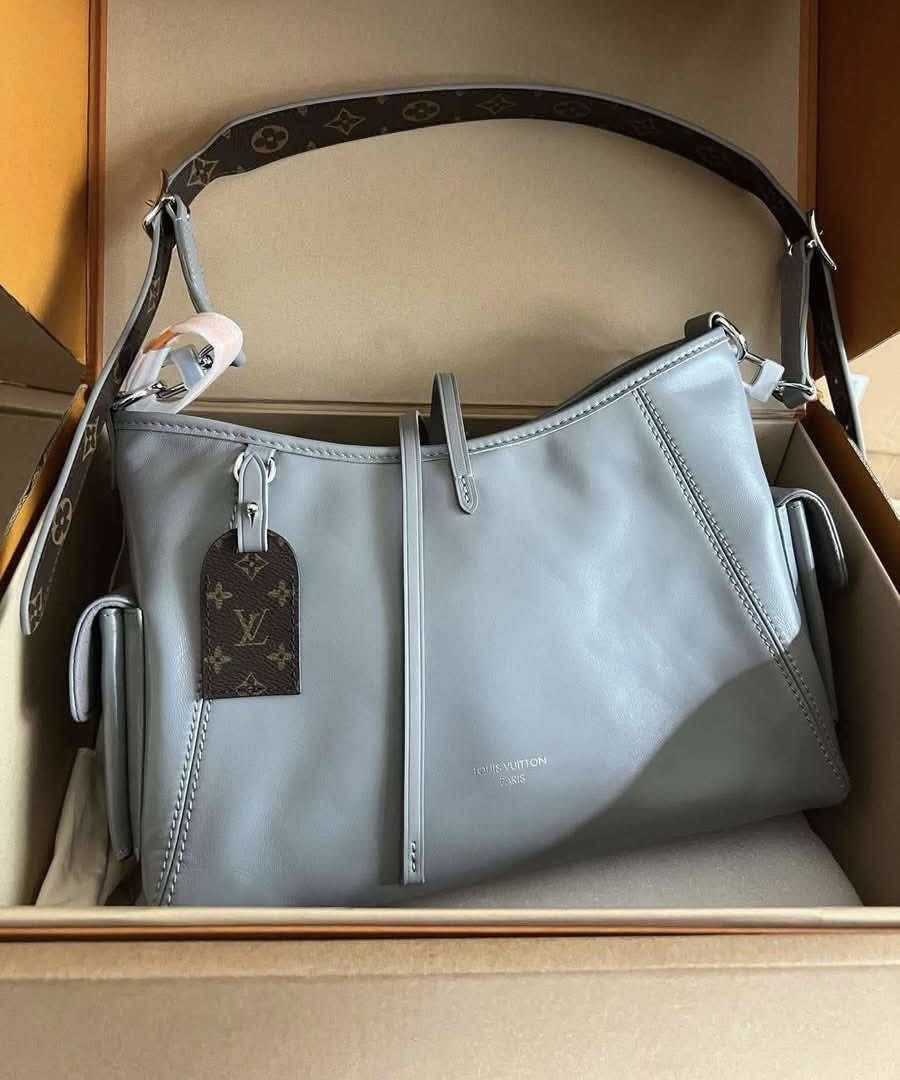 Carryall cargo (Category: Luxury Bags & Wallets) located in Paranaque City. Submitted by kgmgiftedph20 (Listing ID 1366299509, Image 1). Description: .
