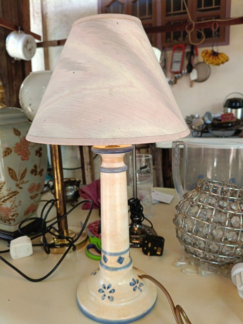 Ceramic Mediterranean table lamp (Category: Lighting) located in Dapitan. Submitted by mcs35525 (Listing ID 1366208027, Image 1). Description: free shipping.